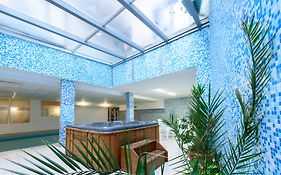 Kap House Family Hotel
